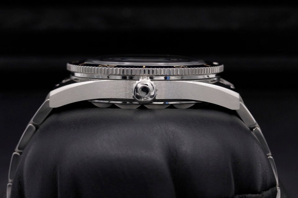 Omega Seamaster 300 234.30.41.21.03.001 Image 3